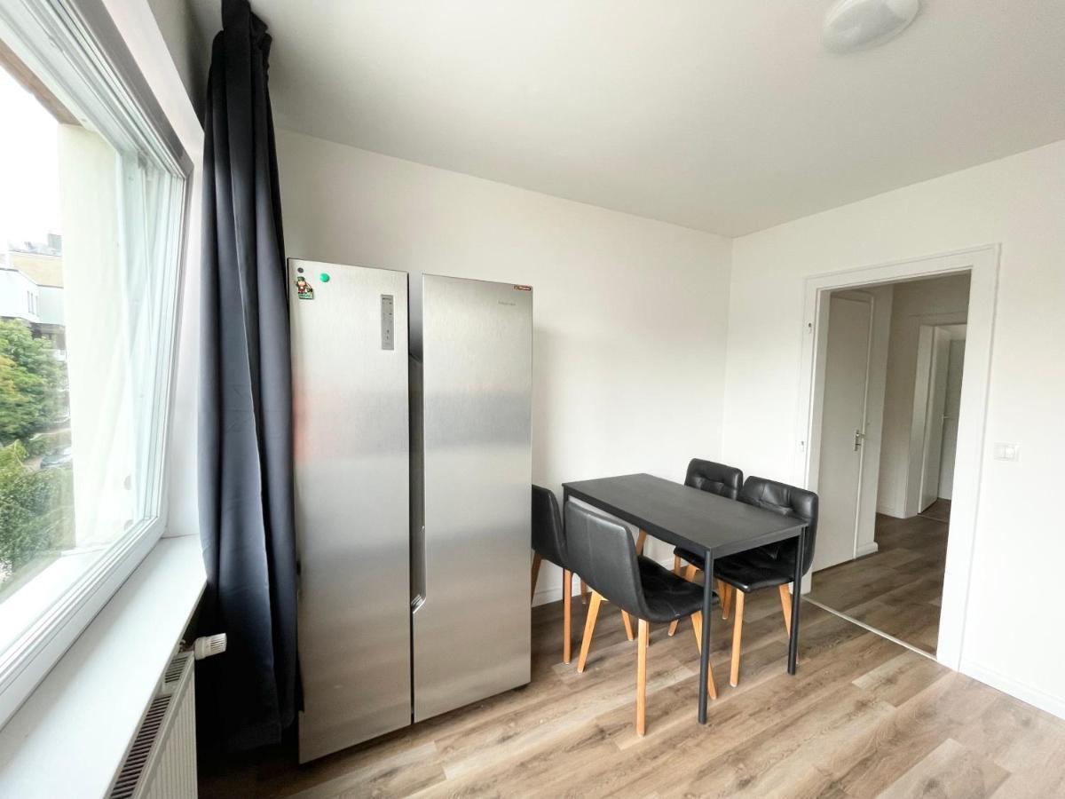 Zentrale Mit 3 Schlafzimmer Fuer Bis Zu 9 Personen Гамбург